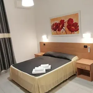 2* Πανσιόν Friendship Place